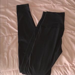 Lululemon Wunder Under leggings